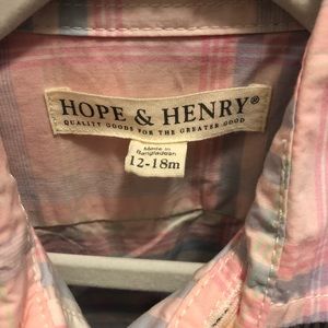 Size 12-18 months boys dress shirts.